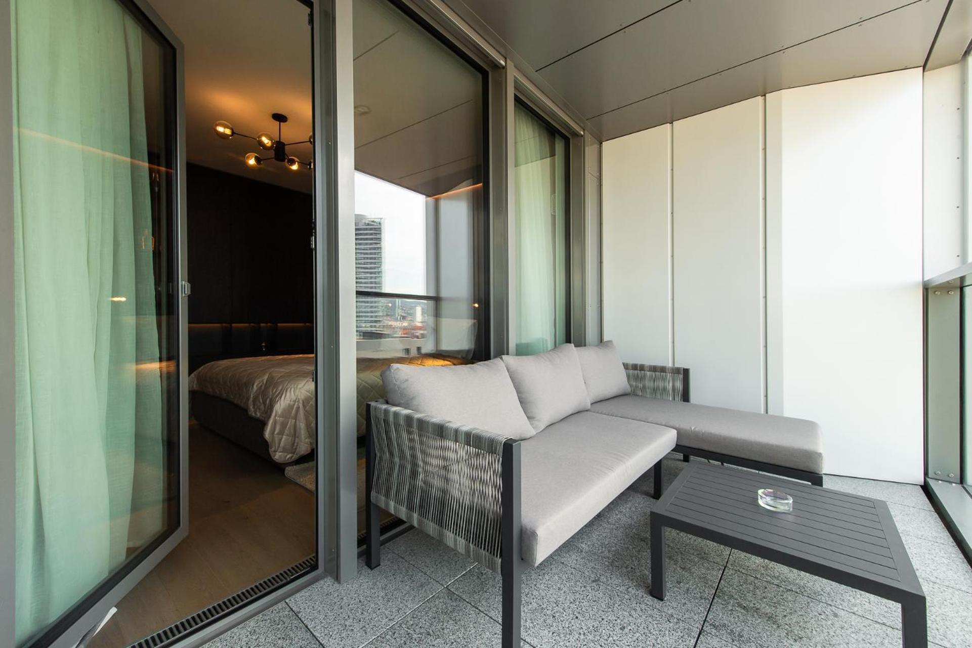 Nikas Eurovea Apartments - Free Parking Bratislava Luaran gambar