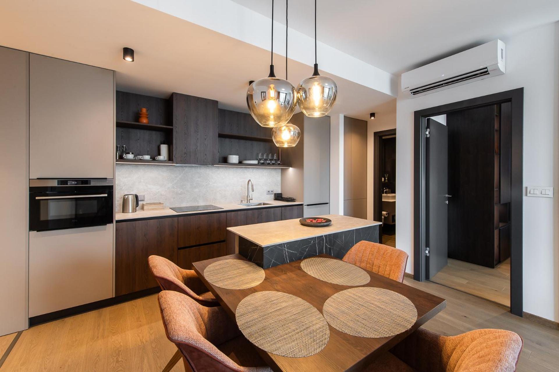 Nikas Eurovea Apartments - Free Parking Bratislava Luaran gambar