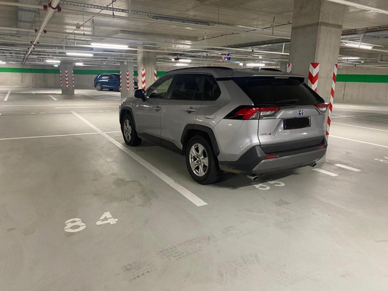 Nikas Eurovea Apartments - Free Parking Bratislava Luaran gambar